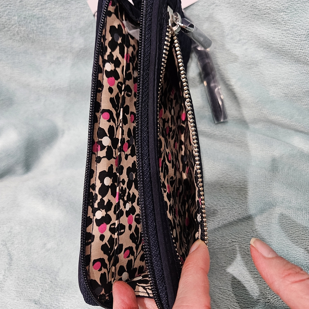 Vera Bradley Iconic RFID Front Zip Wristlet in Navy - Picture 6 of 10